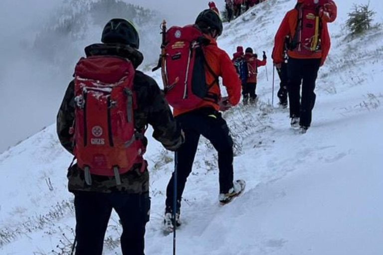 Hrvati nestali u lavini u Sloveniji: Pronađeno jedno tijelo, potraga se prekida