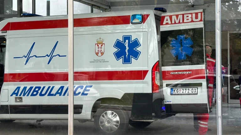 DJEČAKA (14) PRETUKLI, SKINULI I OPLJAČKALI Otkriveni jezivi detalji zlostavljanja: Zatečen ispred igraonice u donjem vešu!