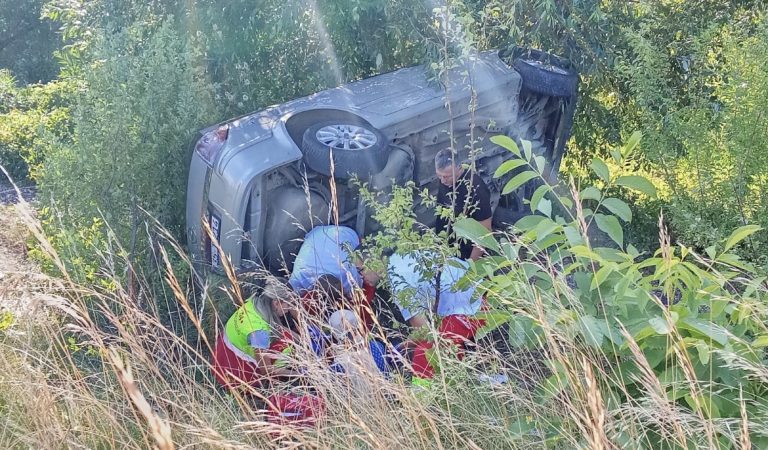 Automobil sletio s mosta u Rajlovcu: Dramatična akcija spašavanja, žena izvučena iz vozila